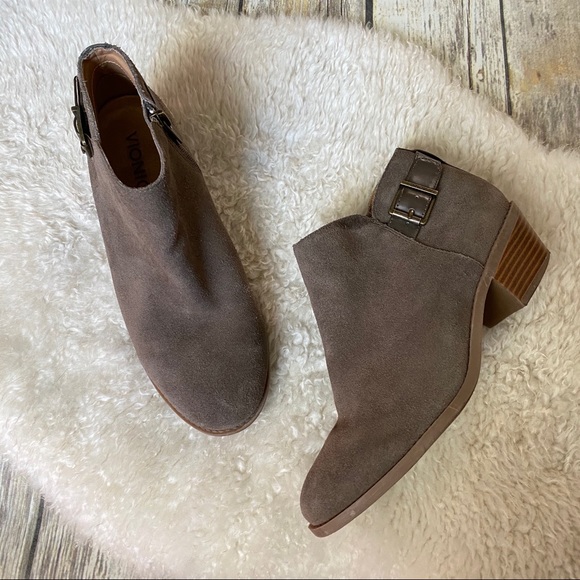 Vionic Shoes - Vionic Millie Suede Zip-Up Bootie